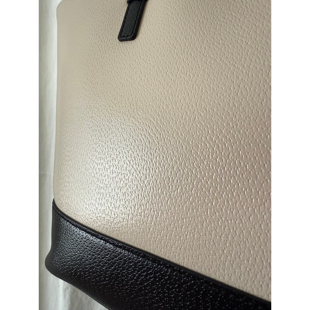 Gorgeous Kate Spade Two Tone Black & Cream Leather Tote Handbag - New w/o Tags - Picture 3 of 12